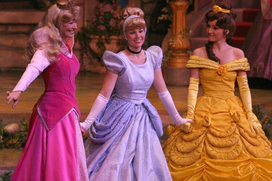 Disney-princesses-Aurora-Cinderella-Belle