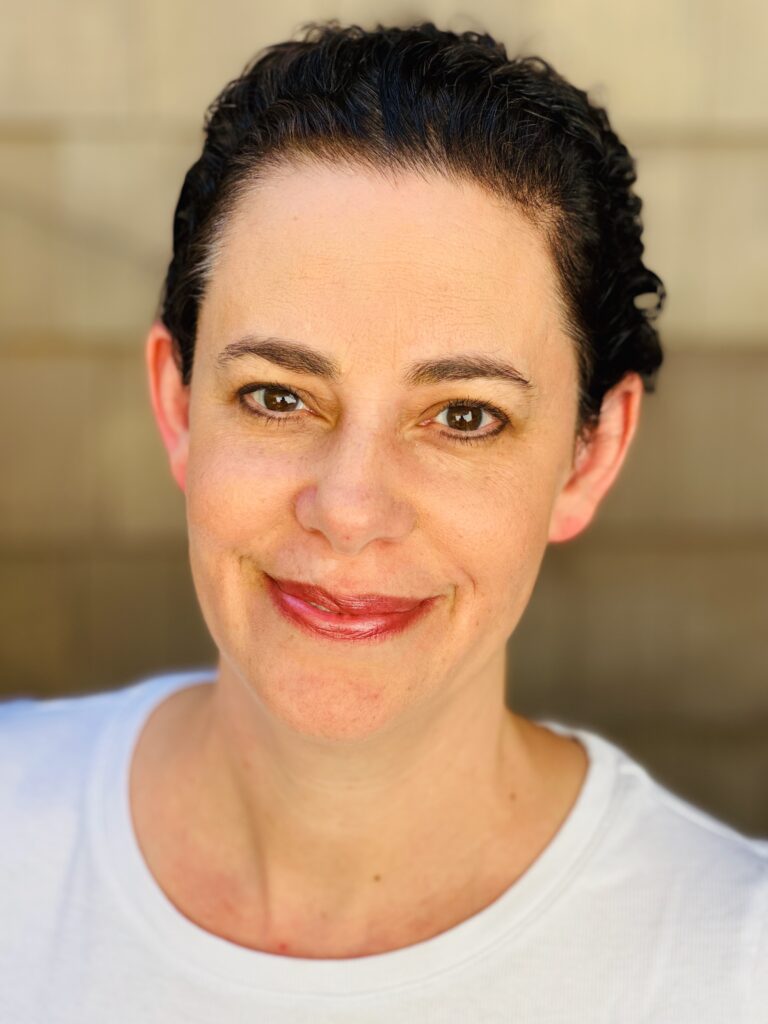 Kerry-Aradhya-headshot
